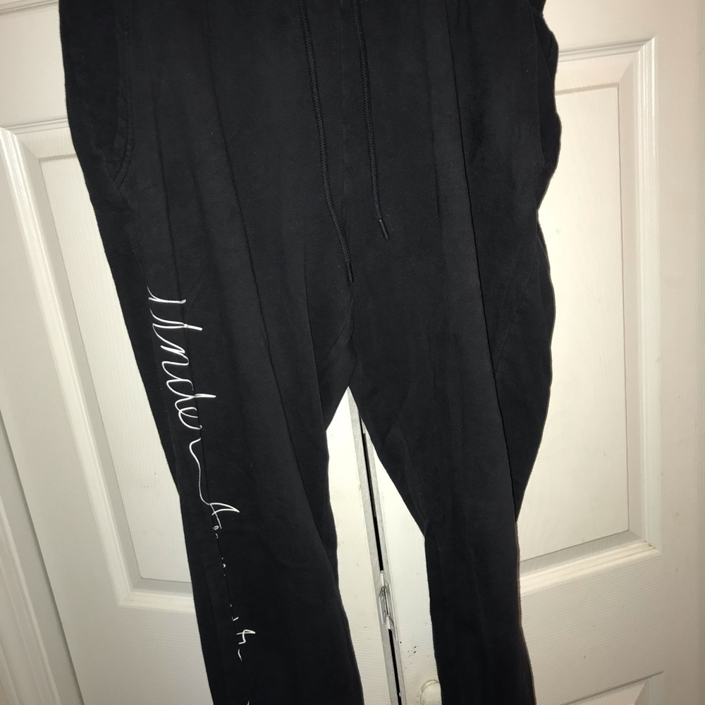 Women’s under armour joggers